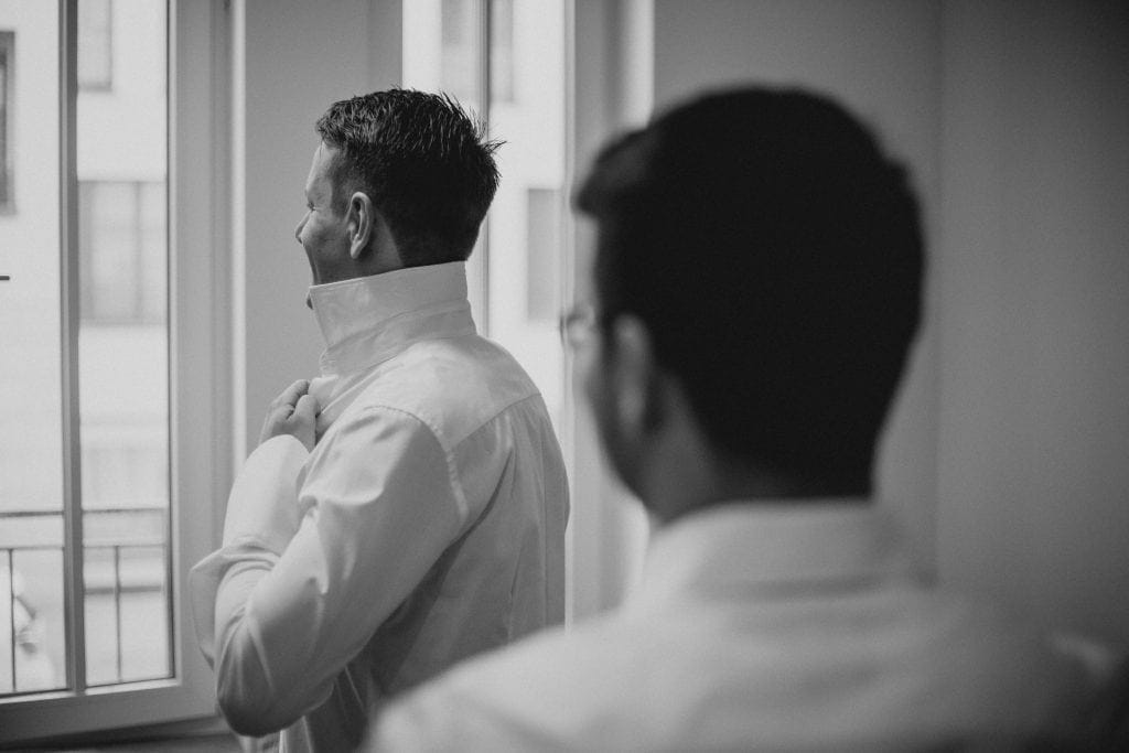 bräutigam getting ready 2