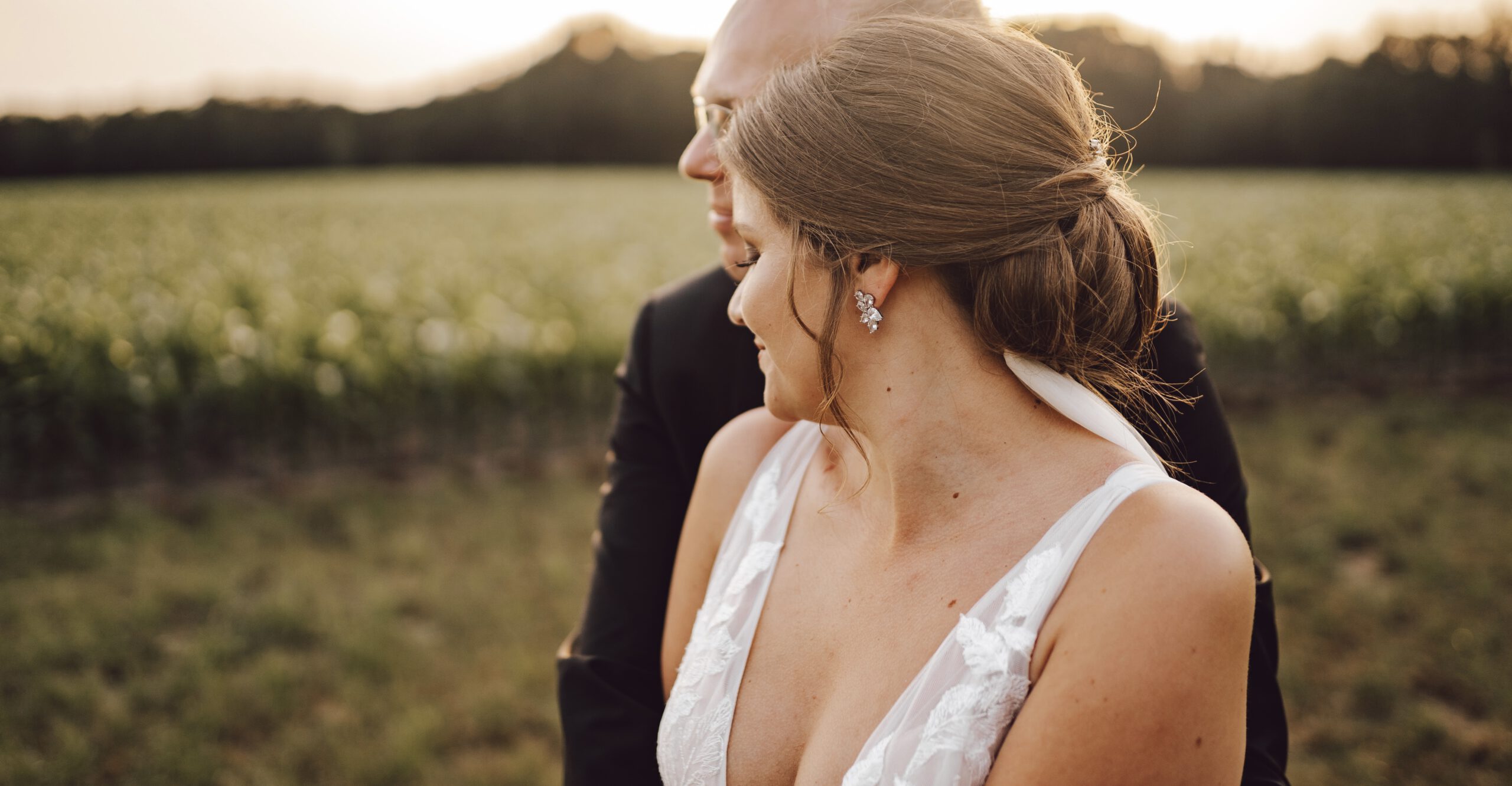 Hochzeitsfotograf Osnabrück - Brautpaar in der Abendsonne